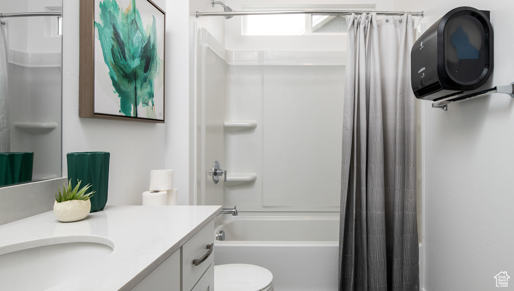 4272 W 1600 S #302 Ogden, UT 84404