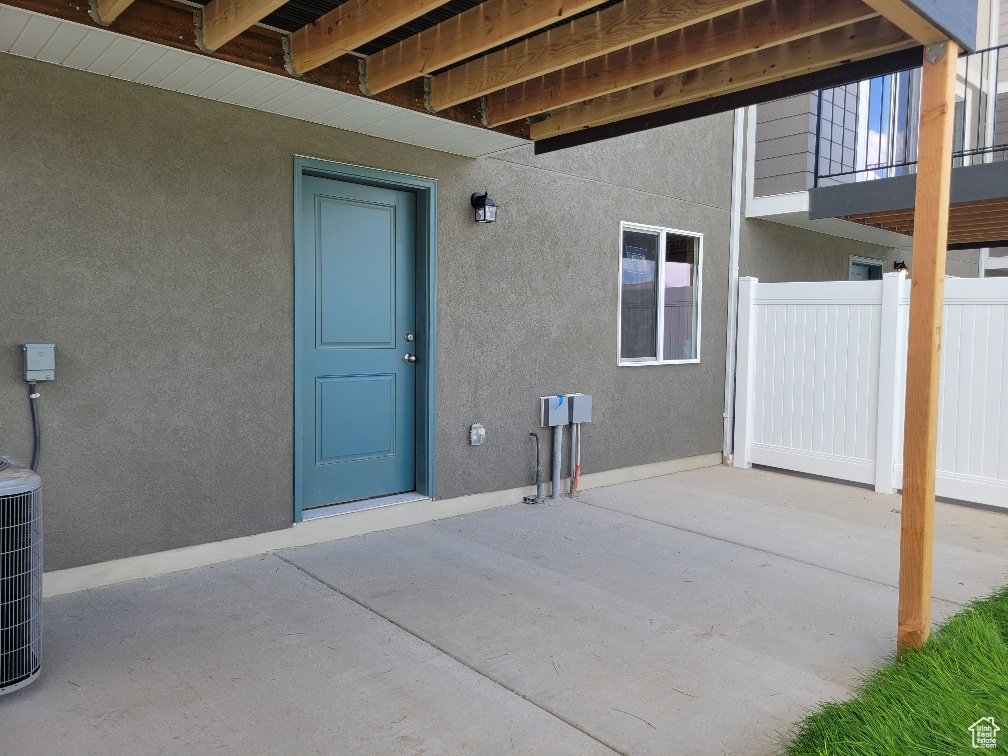 884 E SAND DOLLAR WAY #2332 Saratoga Springs, UT 84045