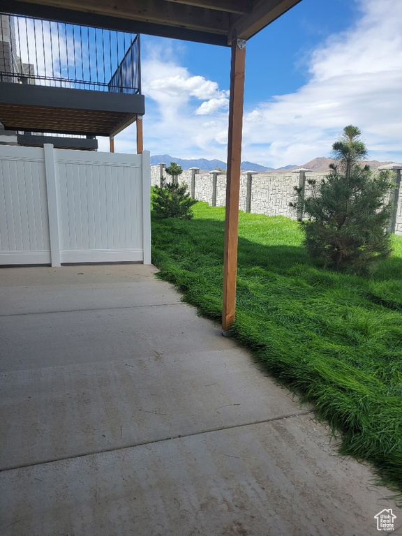 884 E SAND DOLLAR WAY #2332 Saratoga Springs, UT 84045
