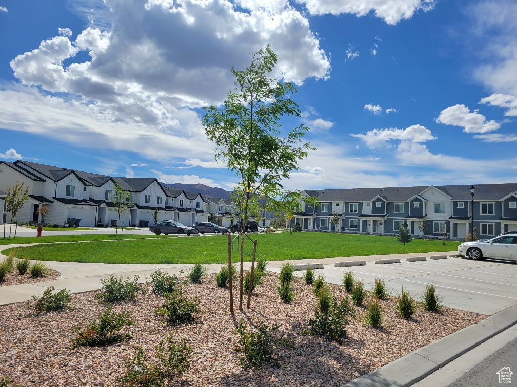 884 E SAND DOLLAR WAY #2332 Saratoga Springs, UT 84045