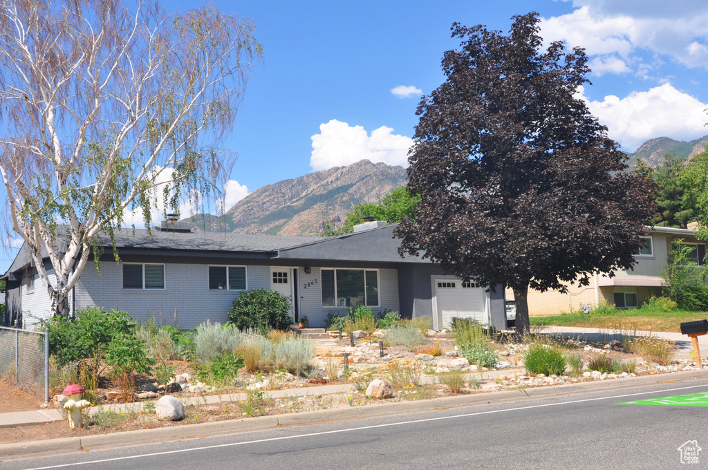 2845 BANBURY RD Cottonwood Heights, UT 84121