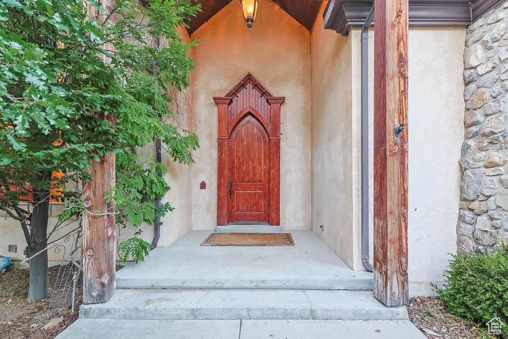 305 SUMMERWOOD DR Bountiful, UT 84010