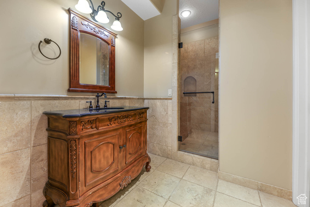 305 SUMMERWOOD DR Bountiful, UT 84010