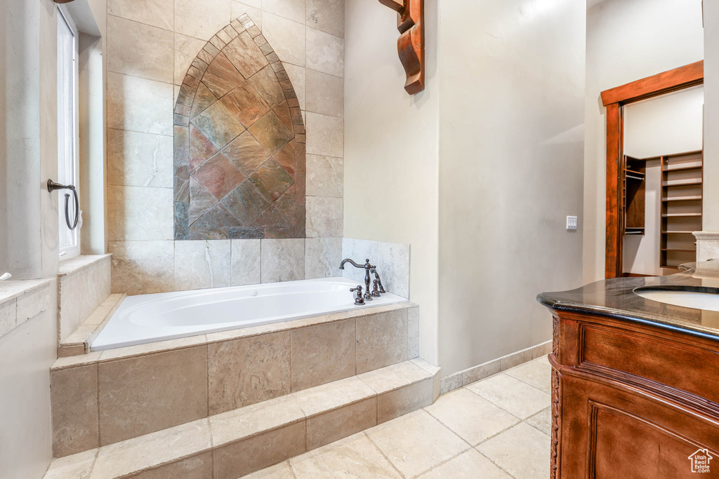 305 SUMMERWOOD DR Bountiful, UT 84010
