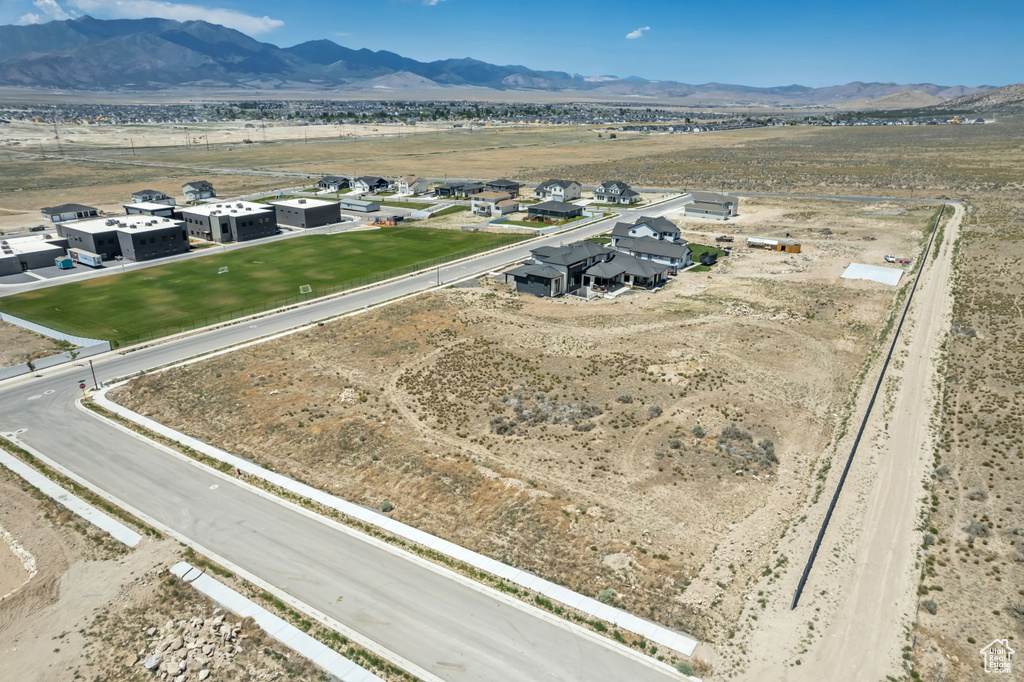 Bird\'s eye view of a mountain backdrop