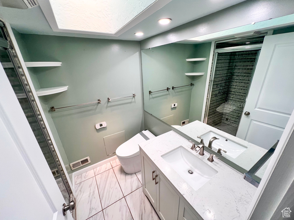 2072 W 5075 S Roy, UT 84067