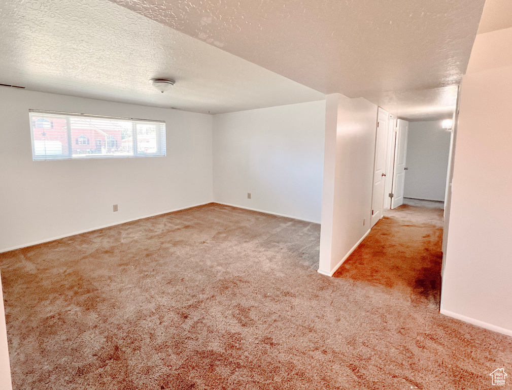 2072 W 5075 S Roy, UT 84067
