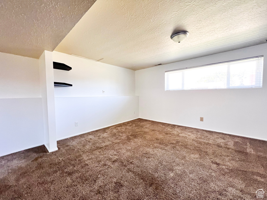 2072 W 5075 S Roy, UT 84067