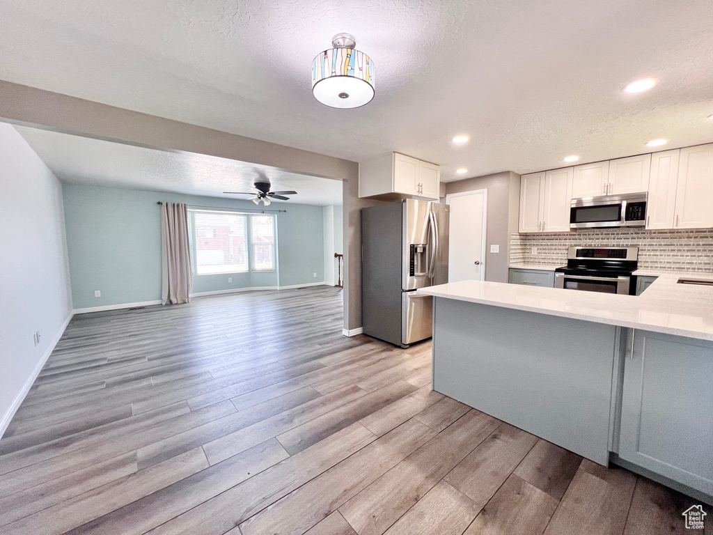 2072 W 5075 S Roy, UT 84067