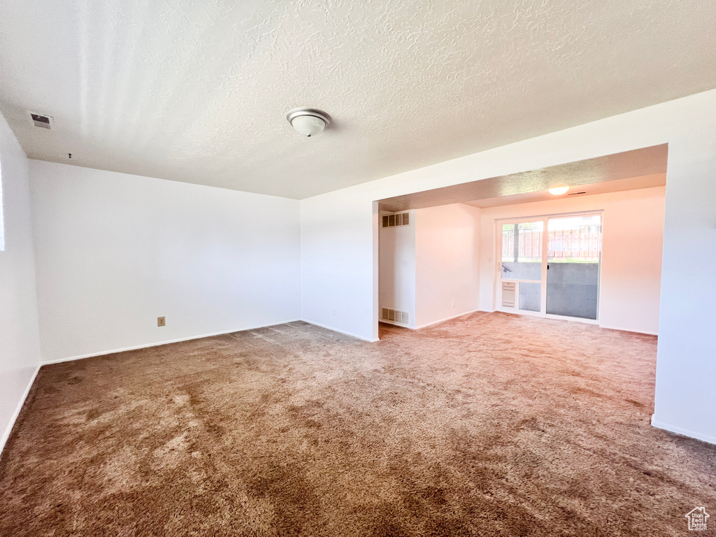 2072 W 5075 S Roy, UT 84067