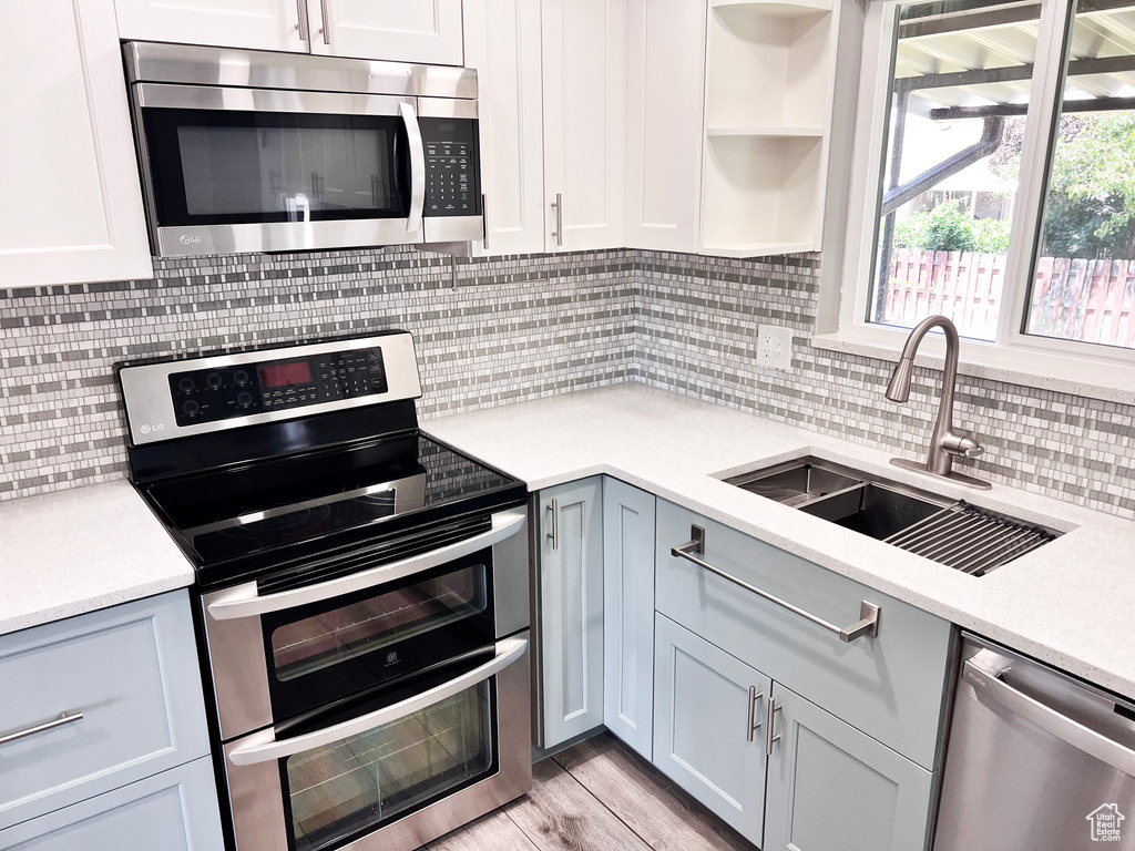 2072 W 5075 S Roy, UT 84067