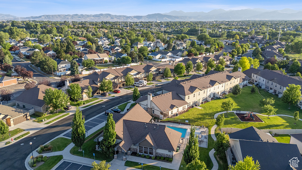 757 W CLUB OAKS DR Sandy, UT 84070