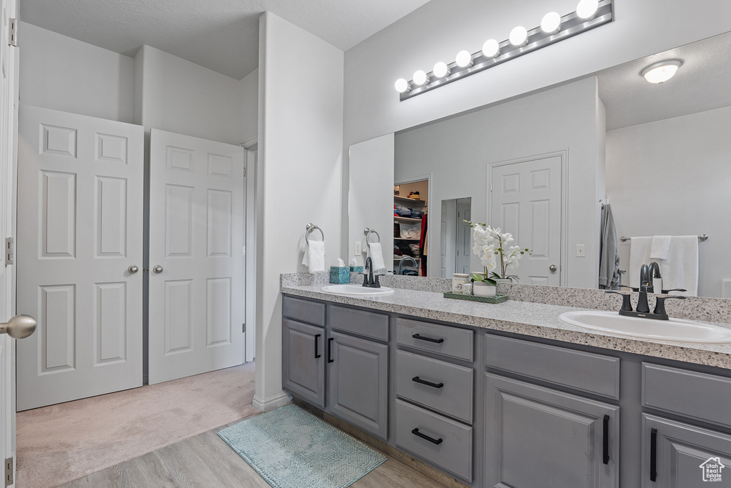 757 W CLUB OAKS DR Sandy, UT 84070