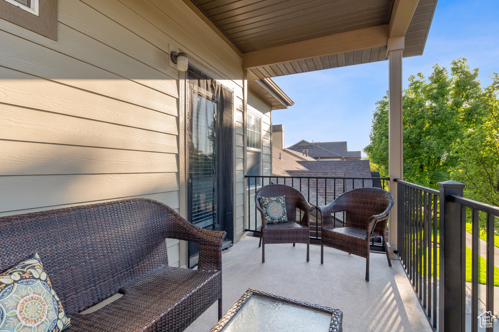 757 W CLUB OAKS DR Sandy, UT 84070
