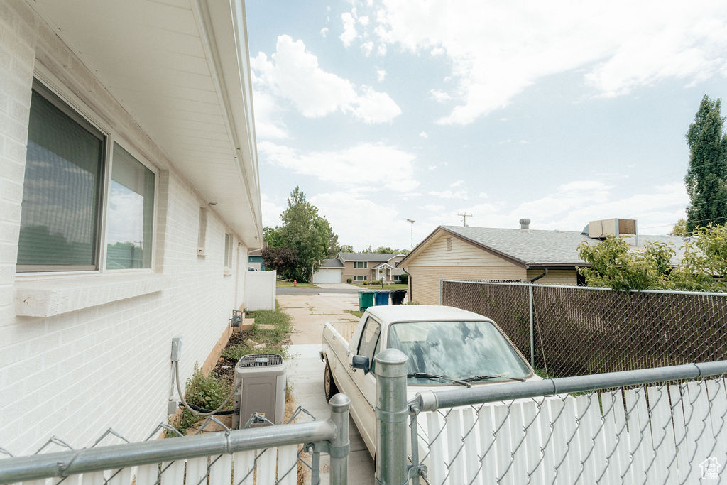571 E CENTER ST Kaysville, UT 84037