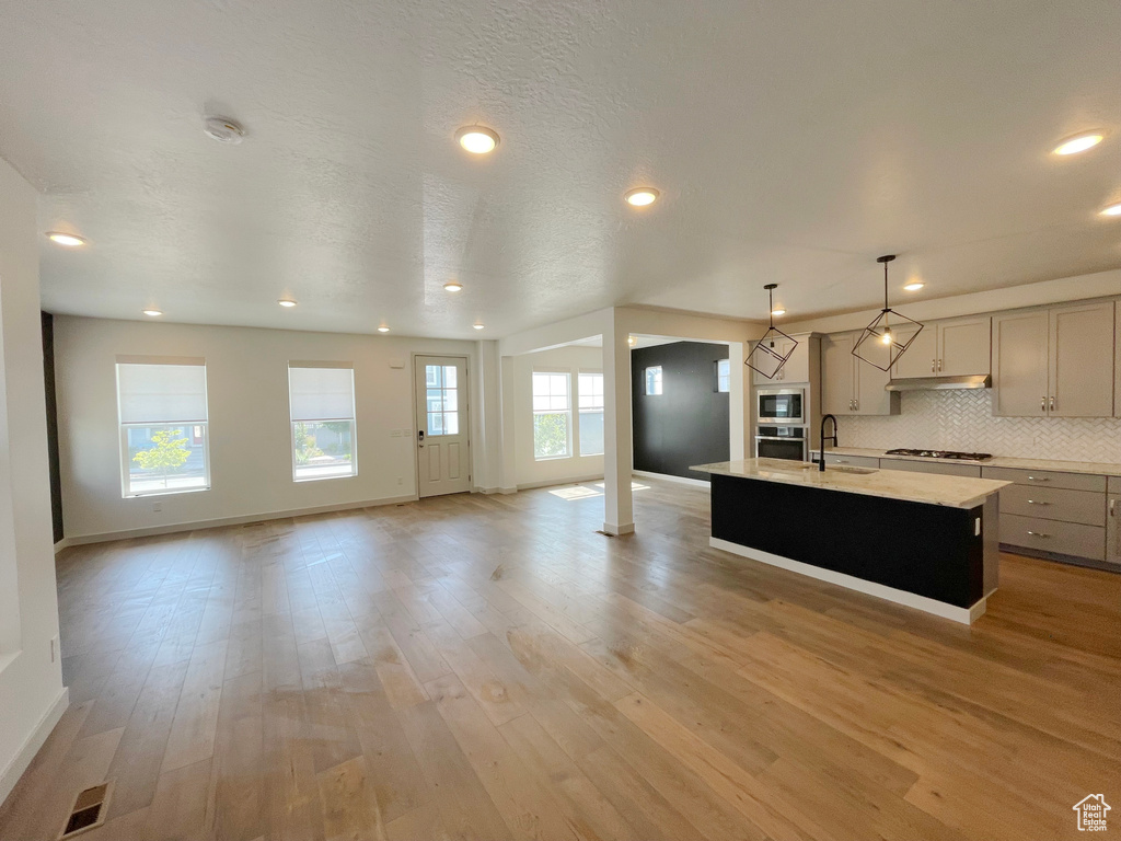 11766 S WATERCOURSE RD South Jordan, UT 84009