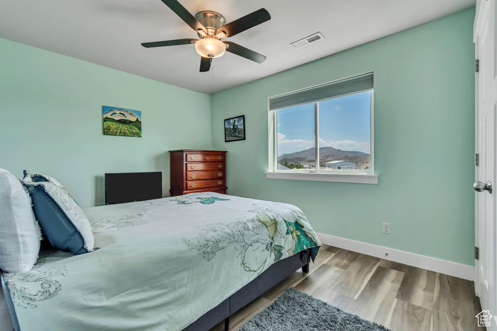 1934 E SUNNYVALE DR Eagle Mountain, UT 84005