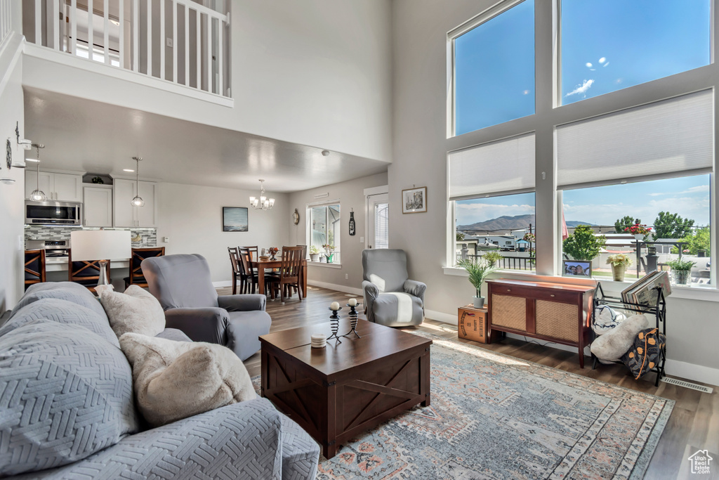 1934 E SUNNYVALE DR Eagle Mountain, UT 84005
