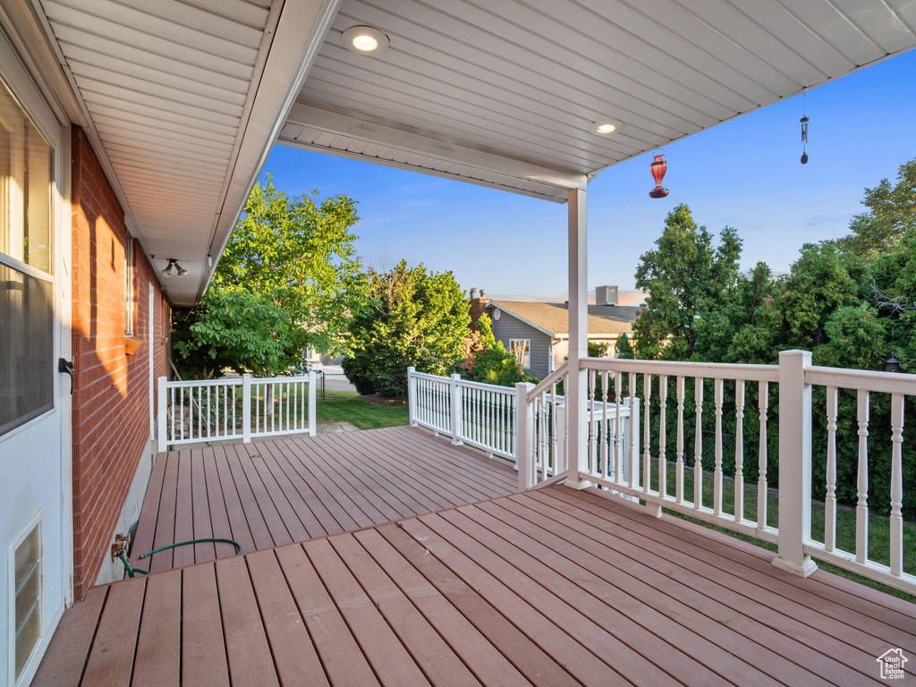 35 N MOUNTAIN RD Fruit Heights, UT 84037