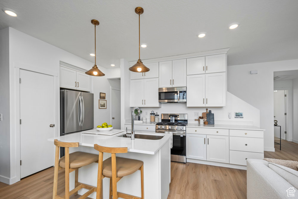 6031 W HIGHLANDBROOK DR West Jordan, UT 84081