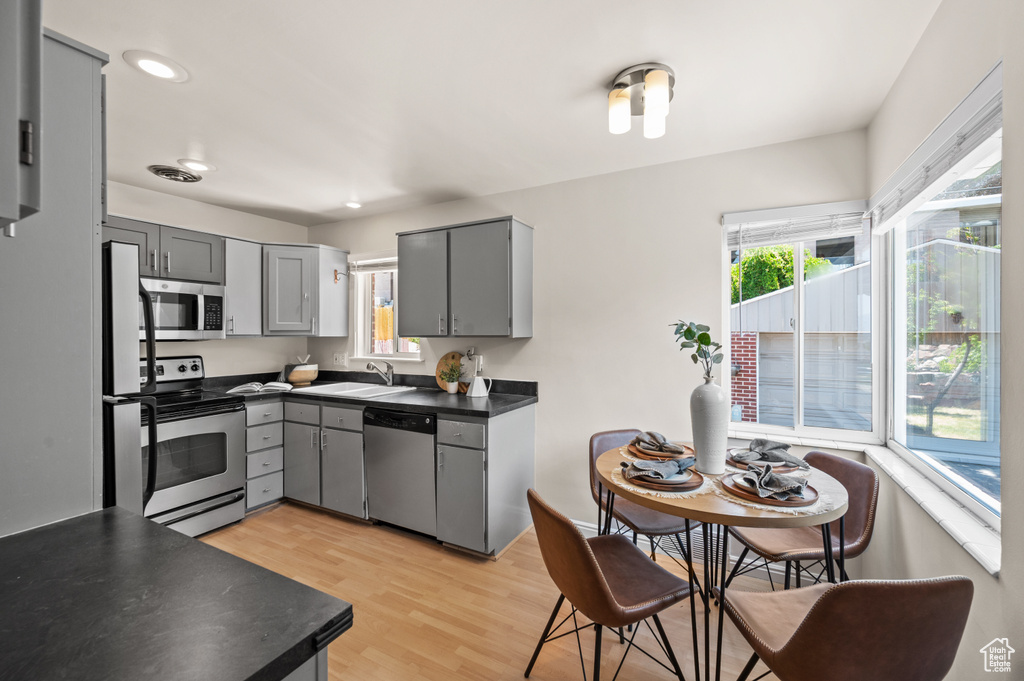 2153 S BROADMOOR ST Salt Lake City, UT 84109