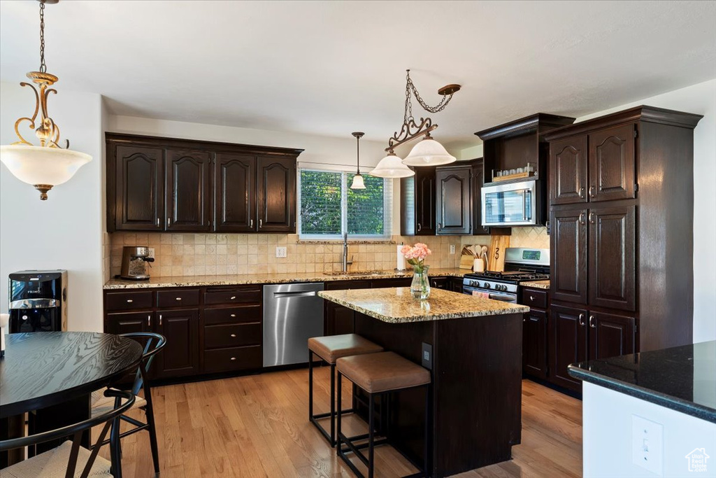 11051 S LONGDALE CIR Sandy, UT 84092