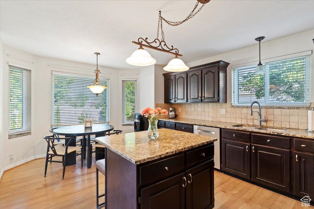 11051 S LONGDALE CIR Sandy, UT 84092