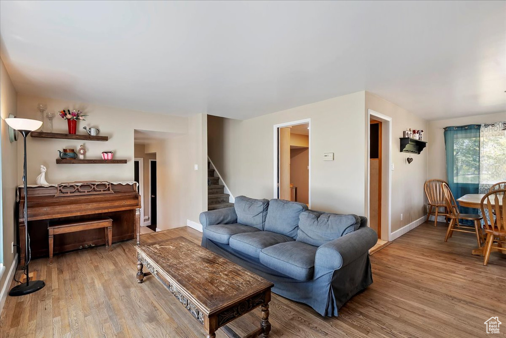 730 PANORAMA DR South Ogden, UT 84403