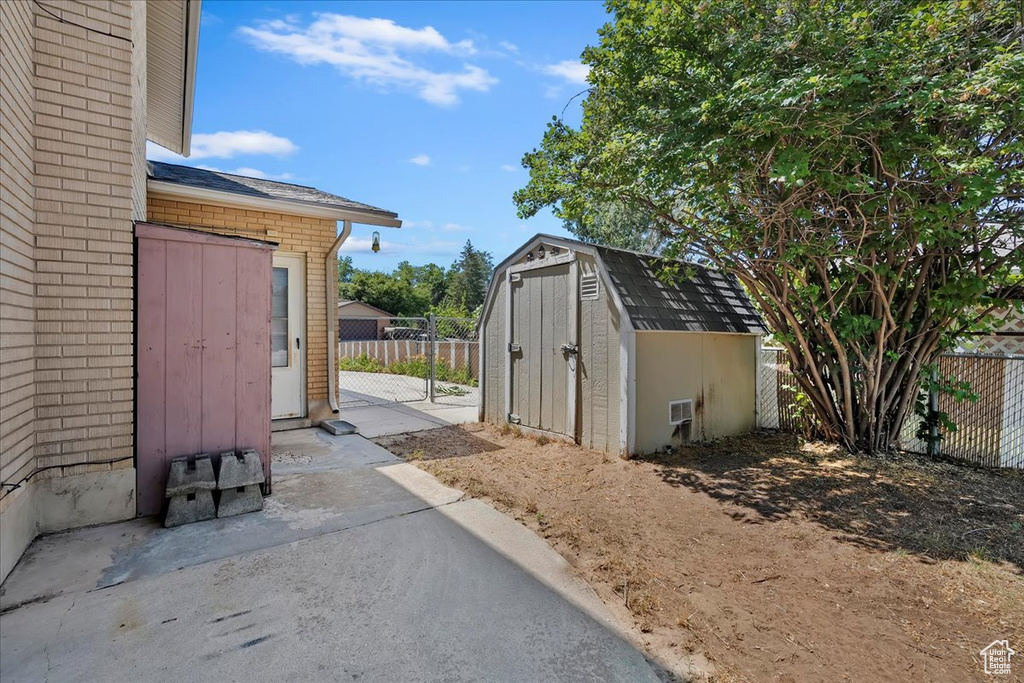 730 PANORAMA DR South Ogden, UT 84403