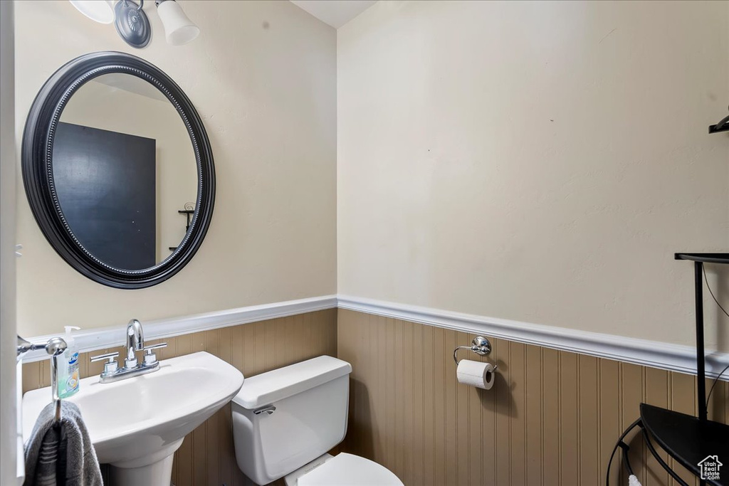 730 PANORAMA DR South Ogden, UT 84403