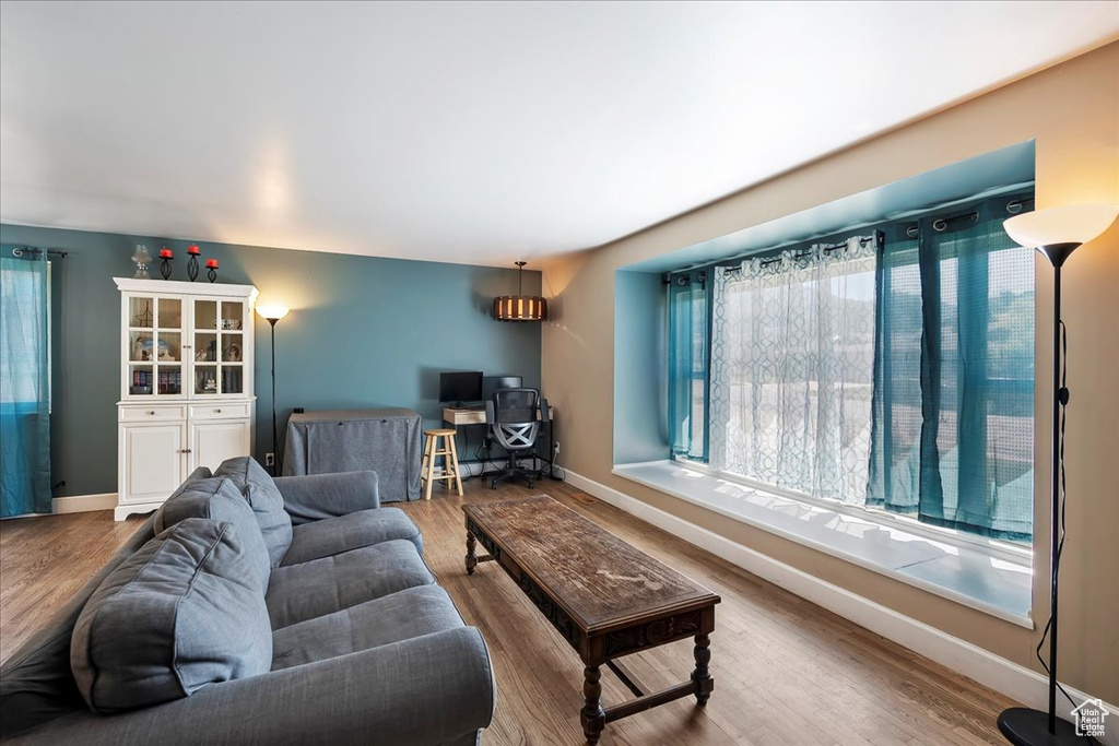 730 PANORAMA DR South Ogden, UT 84403