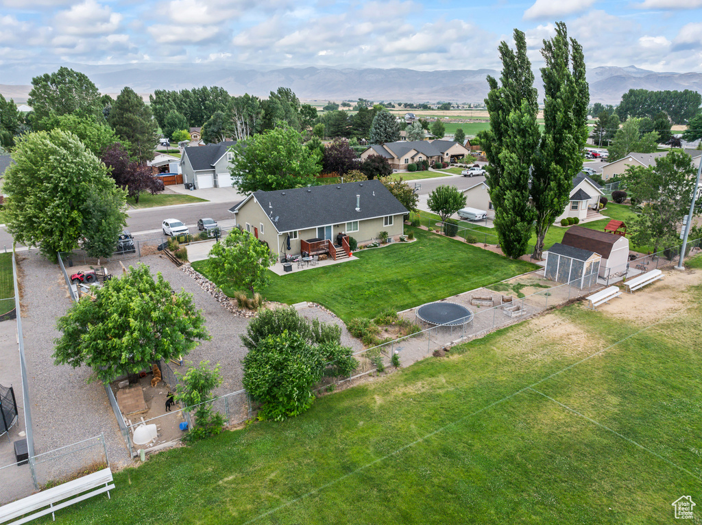 Aerial perspective of suburban area with mountains