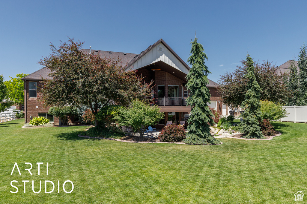 2124 N HERITAGE DR Farr West, UT 84404