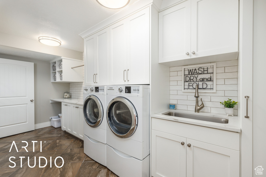 2124 N HERITAGE DR Farr West, UT 84404