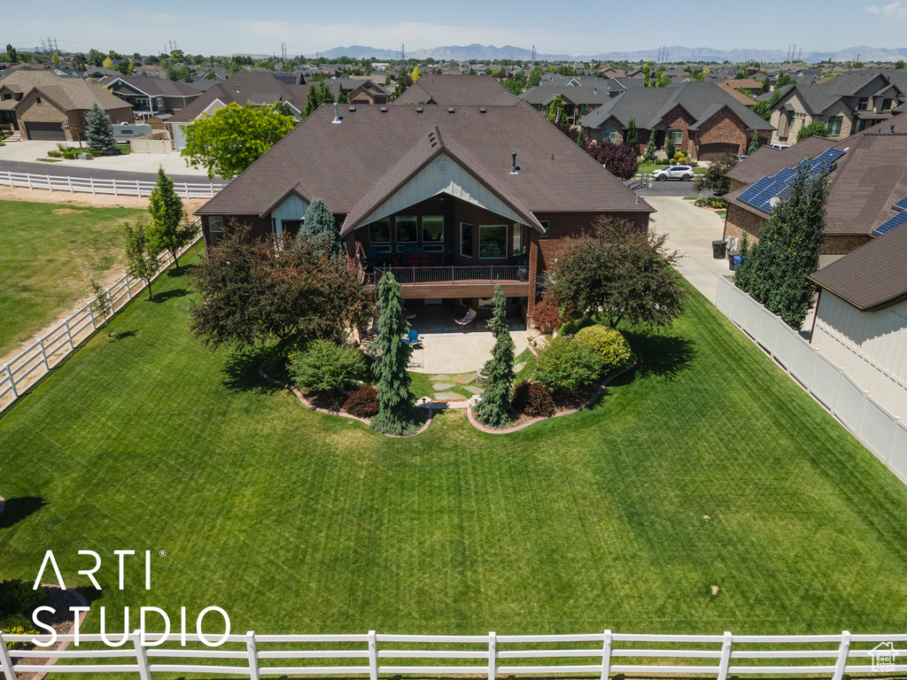 2124 N HERITAGE DR Farr West, UT 84404