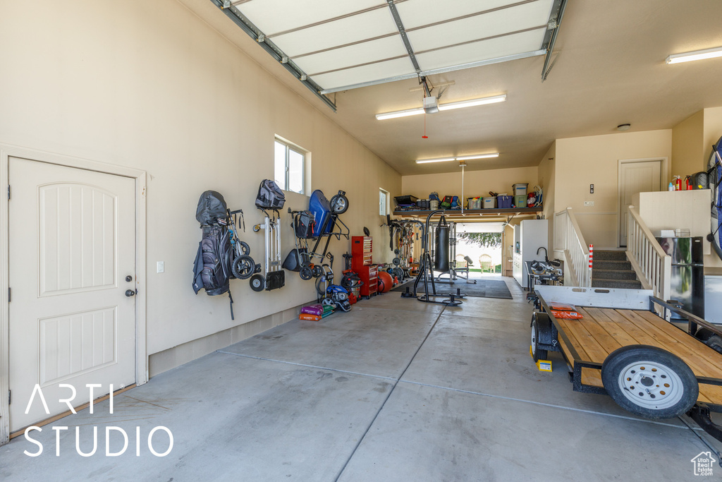 2124 N HERITAGE DR Farr West, UT 84404