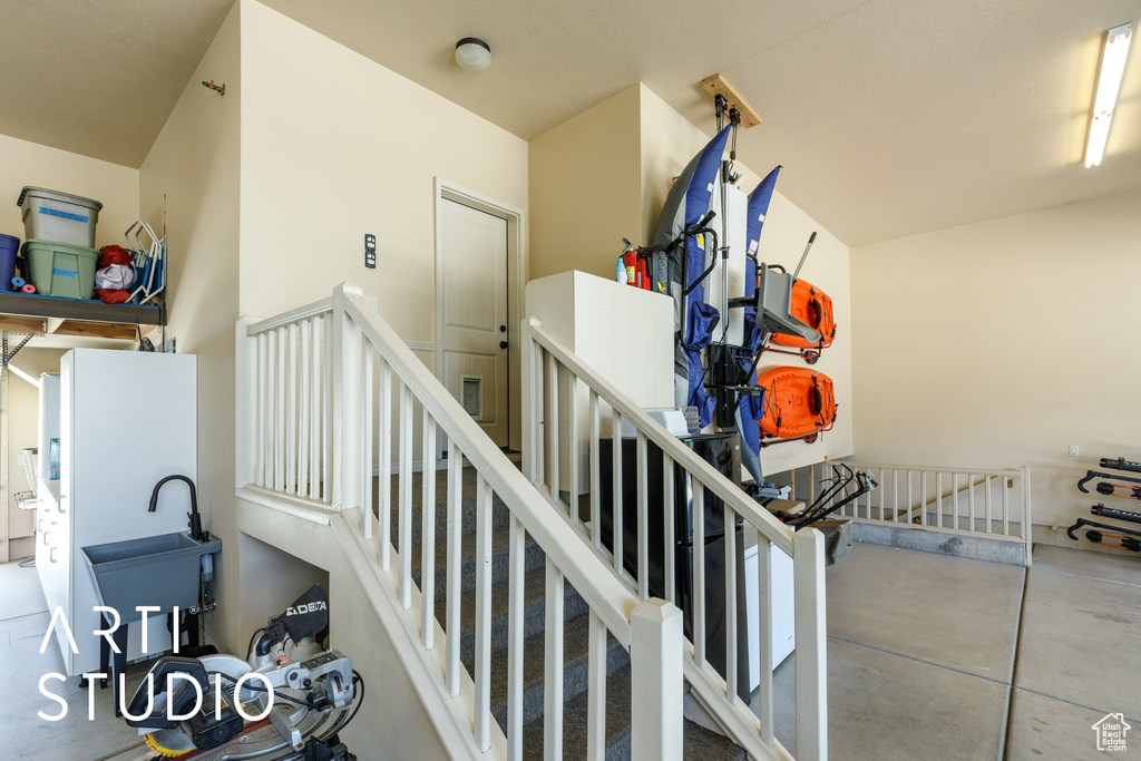 2124 N HERITAGE DR Farr West, UT 84404