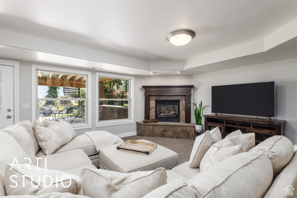 2124 N HERITAGE DR Farr West, UT 84404
