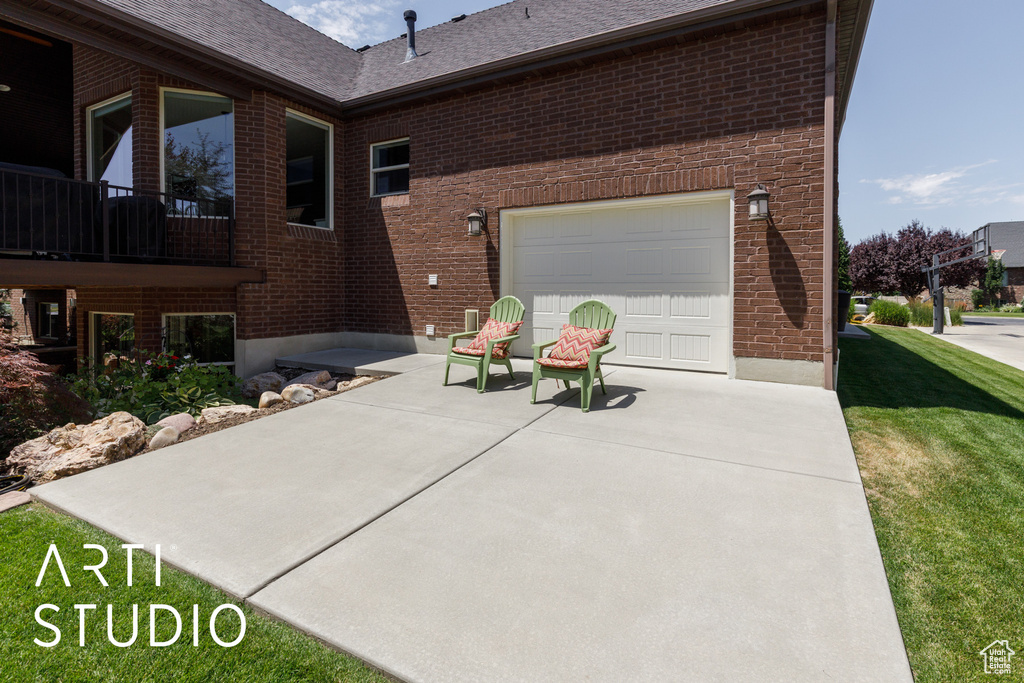 2124 N HERITAGE DR Farr West, UT 84404