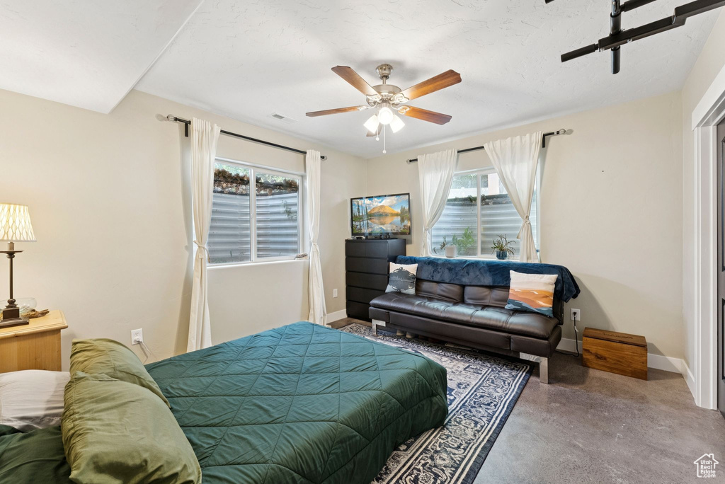 Bedroom with ceiling fan