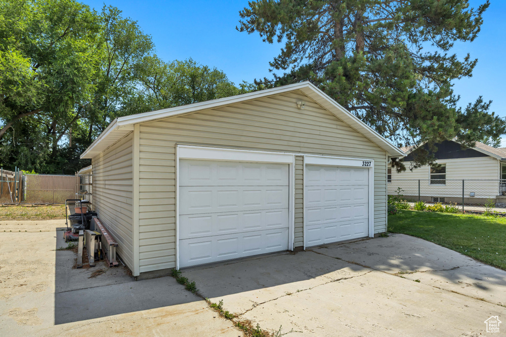 3227 S 1575 E Salt Lake City, UT 84106