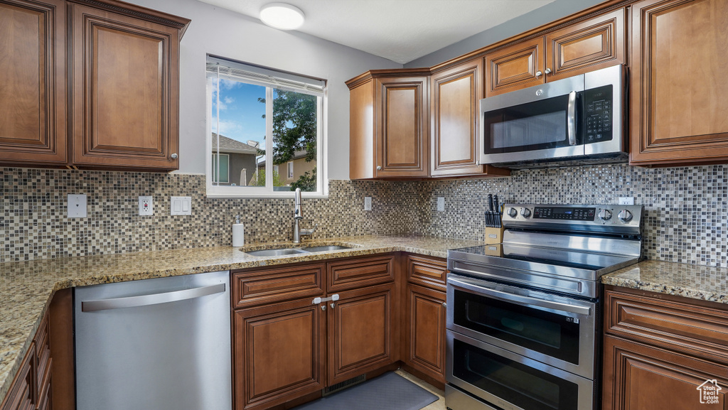 285 W 90 N Clearfield, UT 84015