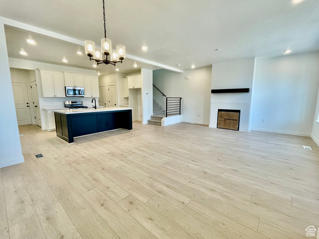 6689 W MOUNT BRISTOL LN #117 Herriman, UT 84096