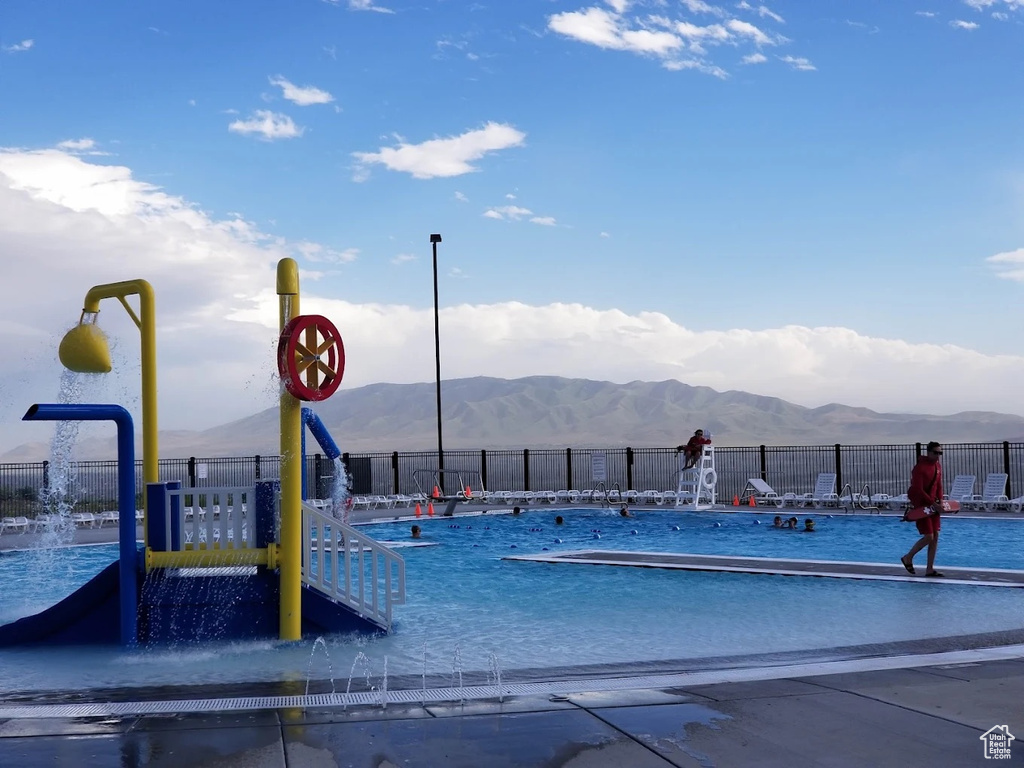 3953 N MOUNTAIN RD Lehi, UT 84043