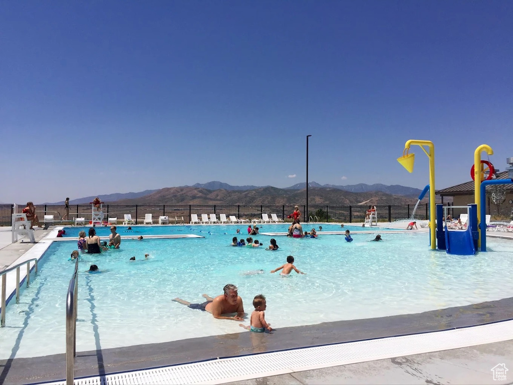 3953 N MOUNTAIN RD Lehi, UT 84043