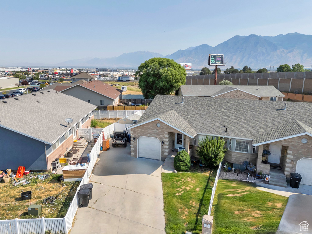 View from above of property featuring mountains