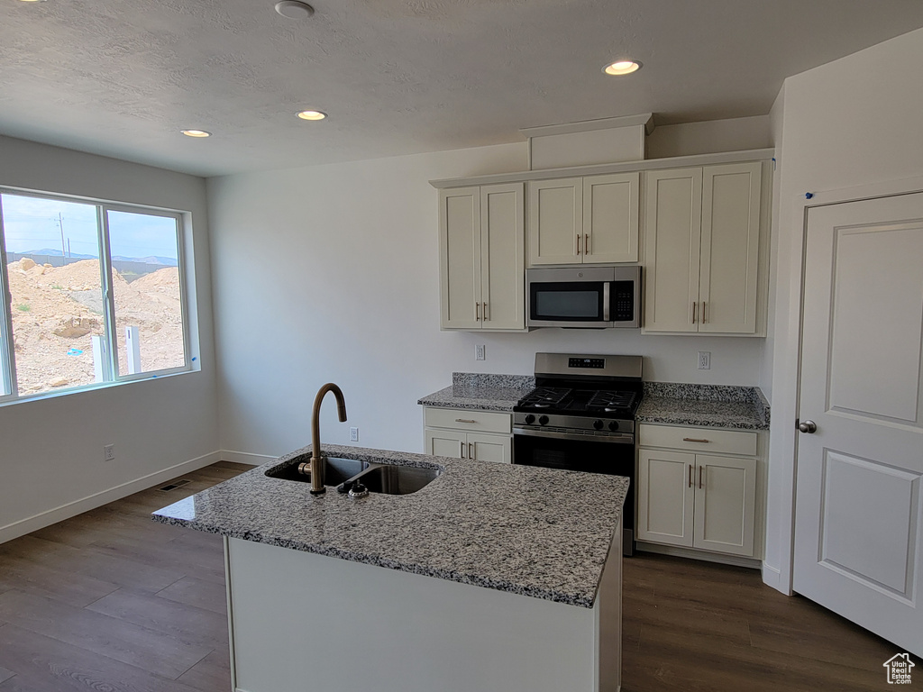 6852 S MT MEEK DR #213 West Jordan, UT 84081