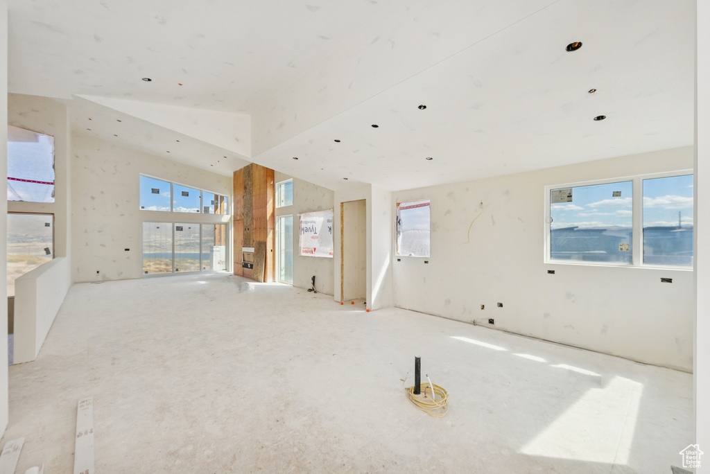 Photo 7 for MLS #2096174 at 1946 W Mochila Cir #5