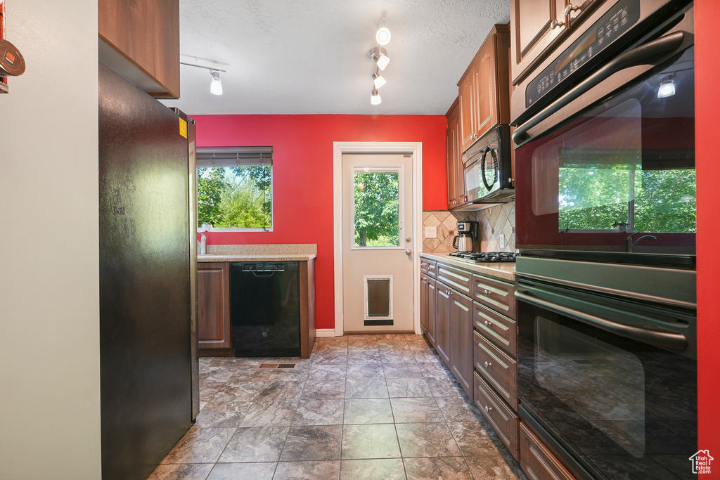 220 S 600 E Kaysville, UT 84037