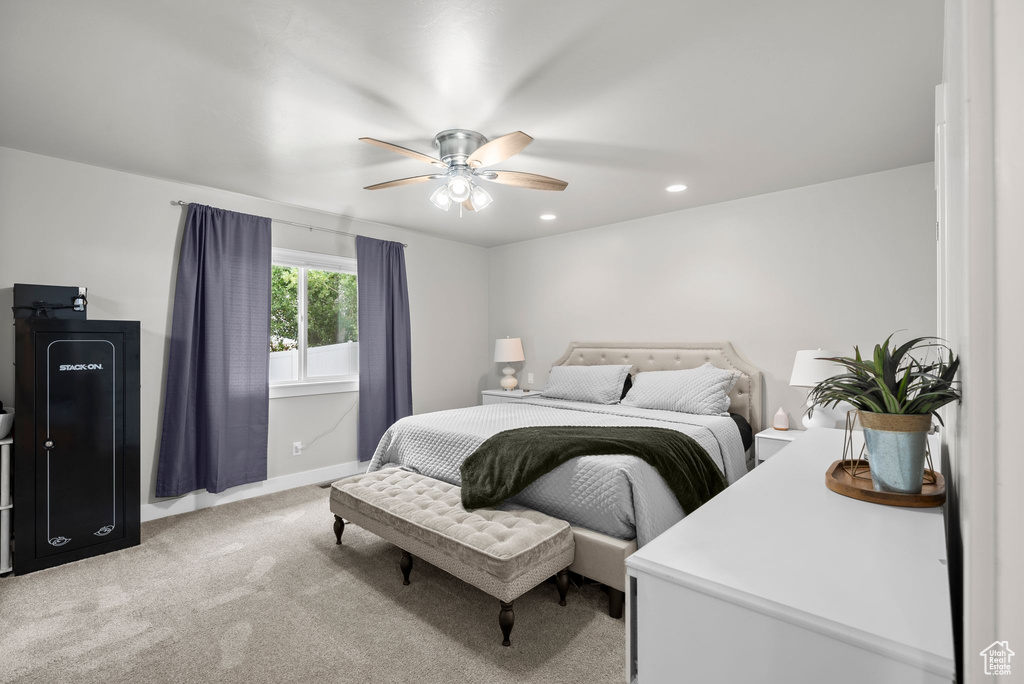 Bedroom with carpet, recessed lighting, and ceiling fan